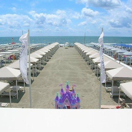 Danio Beach House Lido di Camaiore Oda fotoğraf